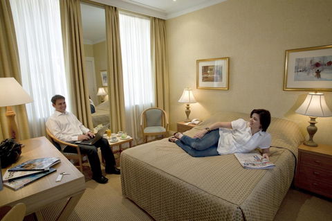 European Hotel - Great Ocean Road Tourism 8