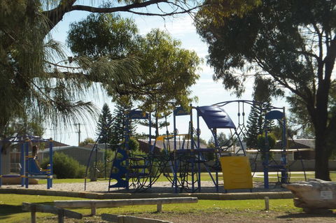 Ocean Beach Chalet 18 - Great Ocean Road Tourism 22