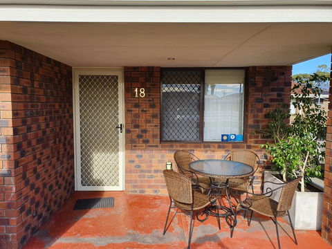 Ocean Beach Chalet 18 - Great Ocean Road Tourism 14