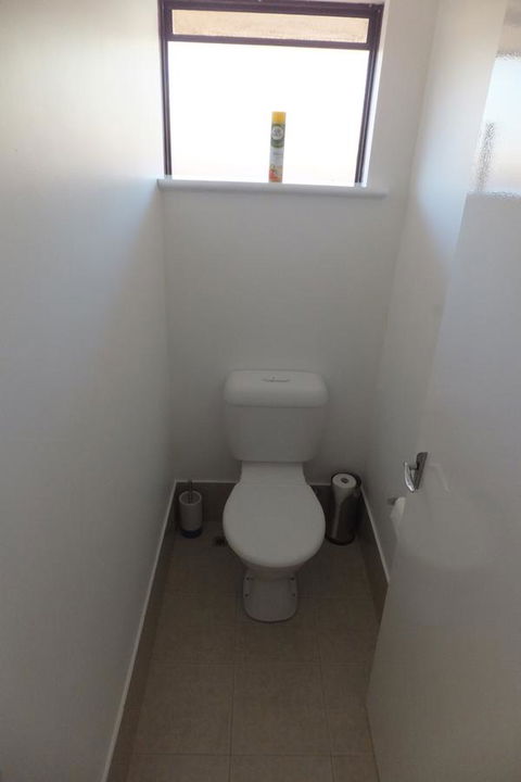 Ocean Beach Chalet 18 - Great Ocean Road Tourism 19