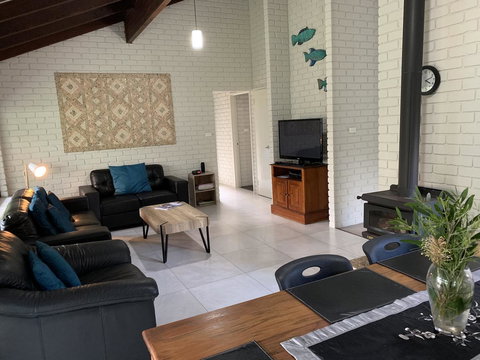 Beachside Prevelly Villas - Great Ocean Road Tourism 4