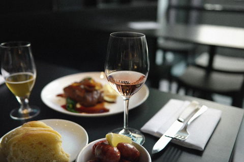 Alex Hotel - Great Ocean Road Tourism 8
