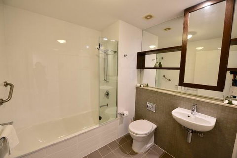 East On Byron - Great Ocean Road Tourism 6