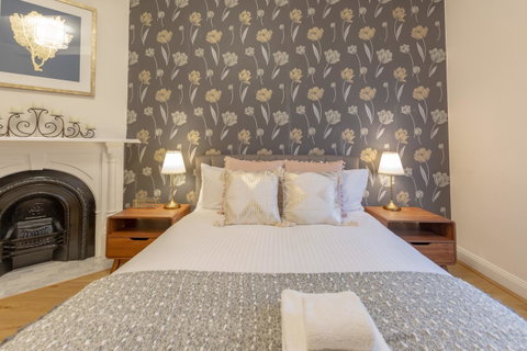 Heritage Townhouse Near Harbour Bridge - Great Ocean Road Tourism 22