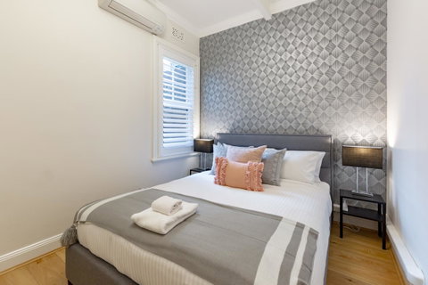 Heritage Townhouse Near Harbour Bridge - Great Ocean Road Tourism 19