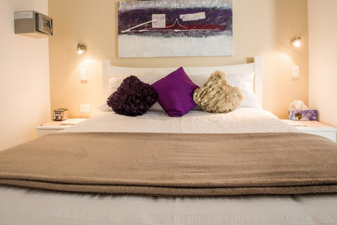 Nelson Bay Bed & Breakfast - Great Ocean Road Tourism 26