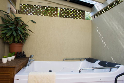 Nelson Bay Bed & Breakfast - Great Ocean Road Tourism 28