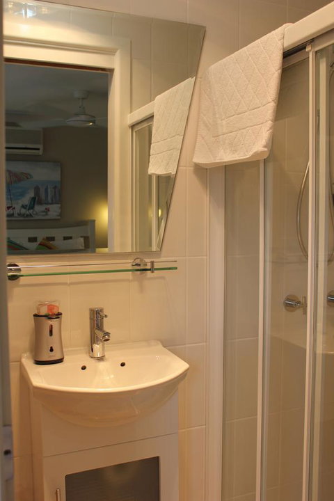 Nelson Bay Bed & Breakfast - Great Ocean Road Tourism 35