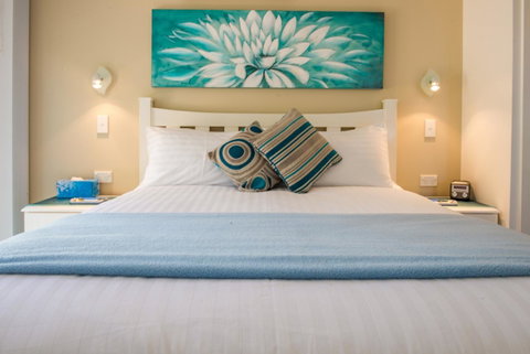 Nelson Bay Bed & Breakfast - Great Ocean Road Tourism 30