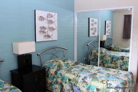 Mollymook Cove Apartments - Great Ocean Road Tourism 21