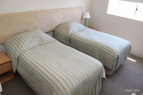Mollymook Cove Apartments - Great Ocean Road Tourism 17