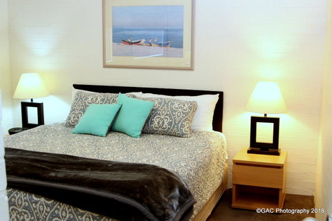 Mollymook Cove Apartments - Great Ocean Road Tourism 31