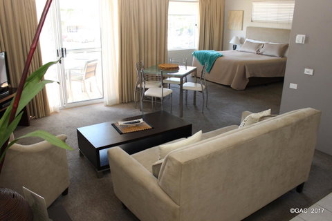 Mollymook Cove Apartments - Great Ocean Road Tourism 19