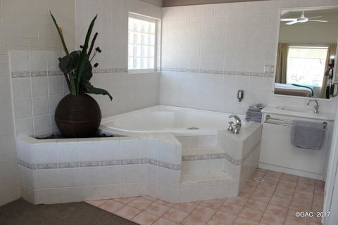 Mollymook Cove Apartments - Great Ocean Road Tourism 8
