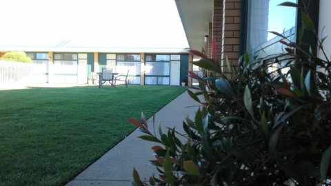 Junee Motor Inn - Great Ocean Road Tourism 9
