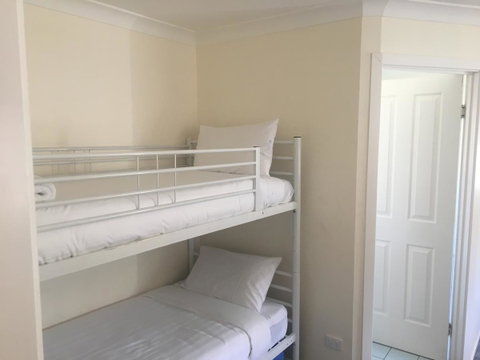 Junee Motor Inn - Great Ocean Road Tourism 23