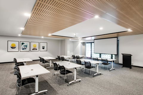 Vibe Hotel North Sydney - Great Ocean Road Tourism 17