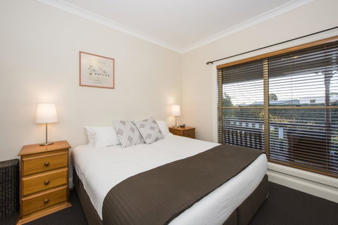 Colonial Court Villas - Great Ocean Road Tourism 11