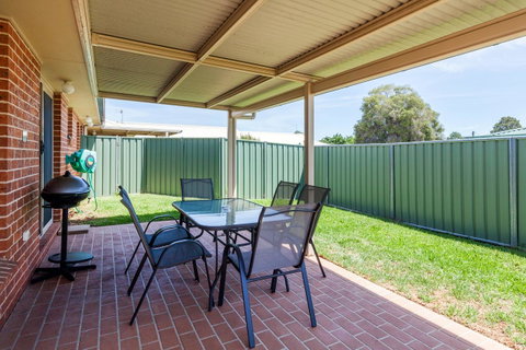 Colonial Court Villas - Great Ocean Road Tourism 0