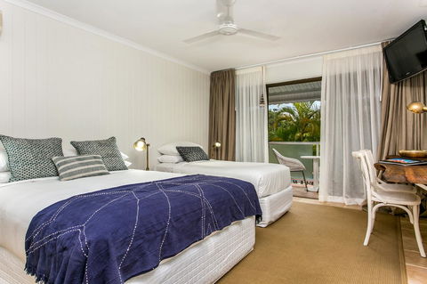 The Lord Byron - Great Ocean Road Tourism 8