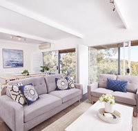 Bright and Spacious Family Home With Leafy Deck - Great Ocean Road Tourism
