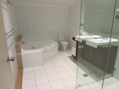 Crowne Plaza Hawkesbury Valley, An IHG Hotel - Great Ocean Road Tourism 14