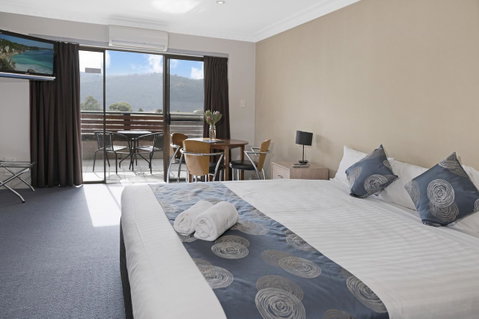 Banjo Paterson Inn - Great Ocean Road Tourism 1