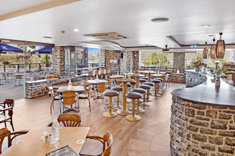 Banjo Paterson Inn - Great Ocean Road Tourism 8
