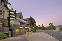 Book Jindabyne Accommodation Vacations Great Ocean Road Tourism Great Ocean Road Tourism