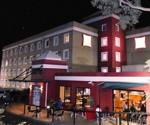 Ibis Thornleigh - Great Ocean Road Tourism 0