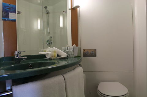 Ibis Thornleigh - Great Ocean Road Tourism 18