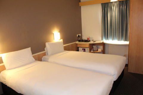 Ibis Thornleigh - Great Ocean Road Tourism 17