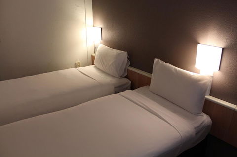 Ibis Thornleigh - Great Ocean Road Tourism 20