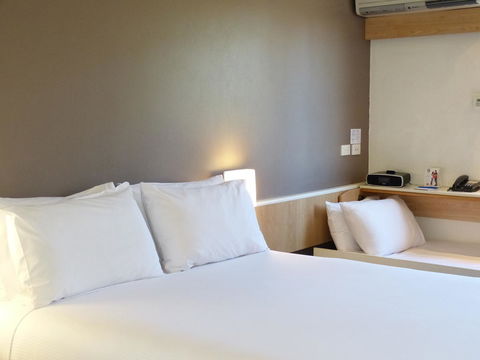 Ibis Thornleigh - Great Ocean Road Tourism 21
