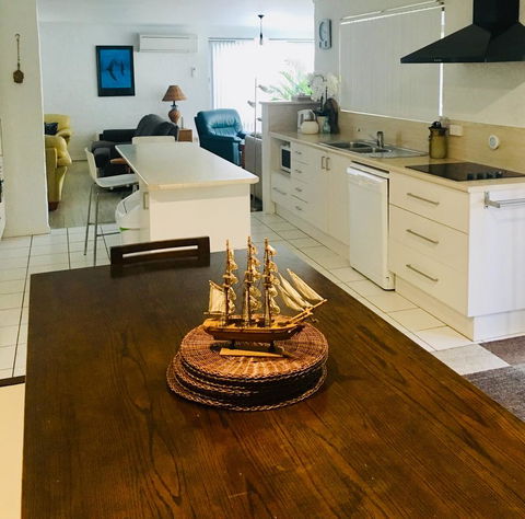 Yigala House - Great Ocean Road Tourism 11