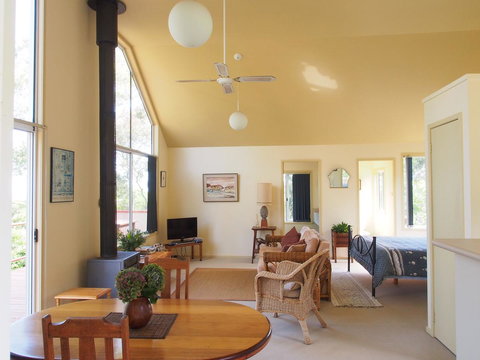 Bundle Hill Cottages - Great Ocean Road Tourism 6