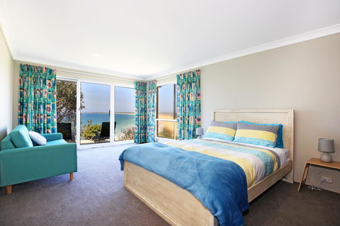 Neptune I Absolute Beachfront I Stunning Views - Great Ocean Road Tourism 16
