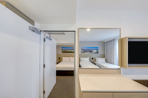 Travelodge Hotel Sydney Airport - Great Ocean Road Tourism 2