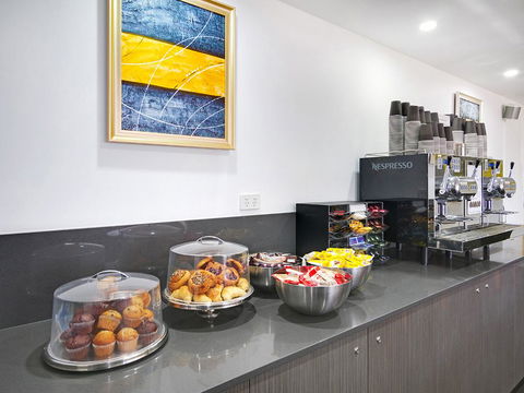 Value Suites Green Square - Great Ocean Road Tourism 11