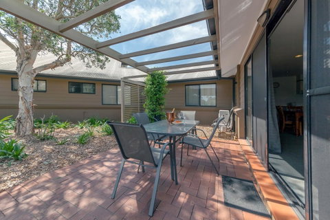 Condo 105 @ Horizons Golf Resort - Salamander Bay NSW - Great Ocean Road Tourism 15