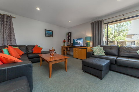 Condo 105 @ Horizons Golf Resort - Salamander Bay NSW - Great Ocean Road Tourism 6