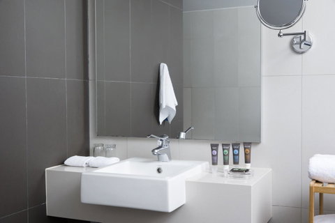 Novotel Newcastle Beach - Great Ocean Road Tourism 24