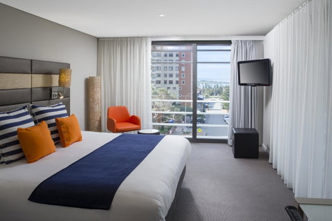 Novotel Newcastle Beach - Great Ocean Road Tourism 13