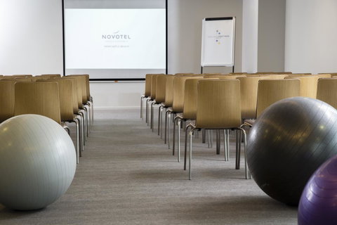 Novotel Newcastle Beach - Great Ocean Road Tourism 20