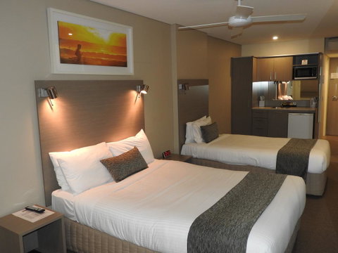 Manly Paradise Motel & Apartments - Great Ocean Road Tourism 1