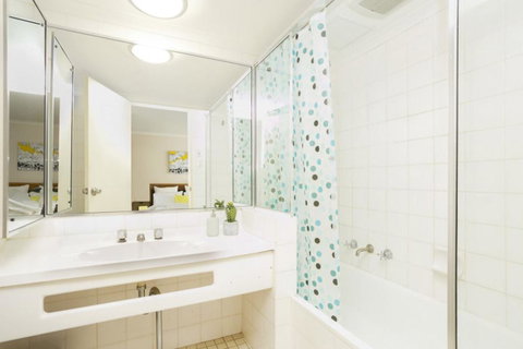 Paxsafe Sydney Hyde Park Central Apartments - Great Ocean Road Tourism 26