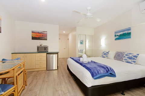 The Cove Yamba - Great Ocean Road Tourism 1