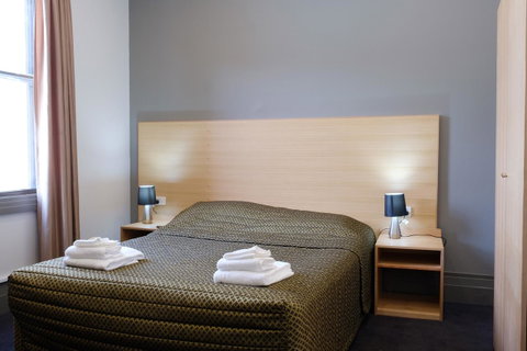 Royal Exhibition Hotel - Great Ocean Road Tourism 18
