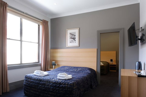 Royal Exhibition Hotel - Great Ocean Road Tourism 17