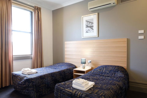 Royal Exhibition Hotel - Great Ocean Road Tourism 16